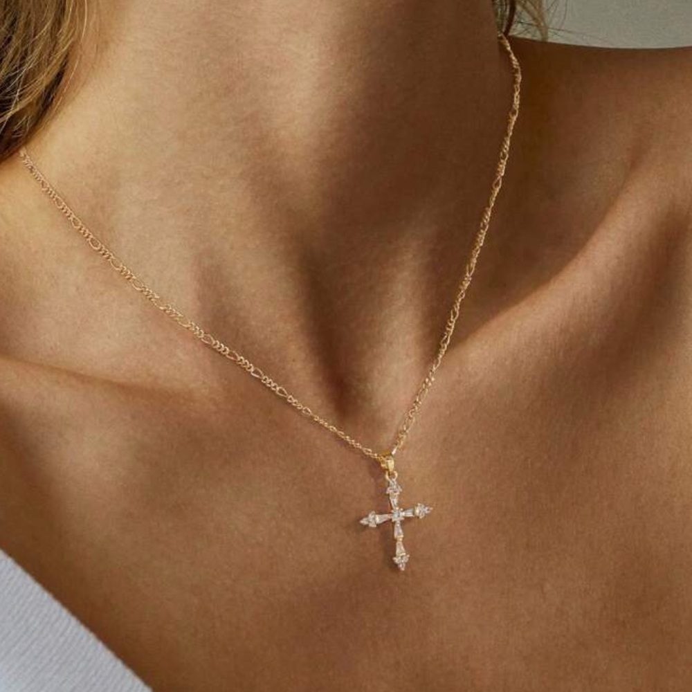 14k Gold Plated Cross Pendant Necklace - Picture 3 of 10